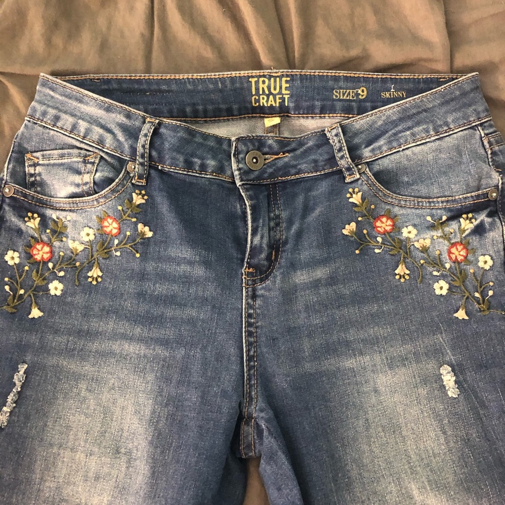 Floral embroidered jeans